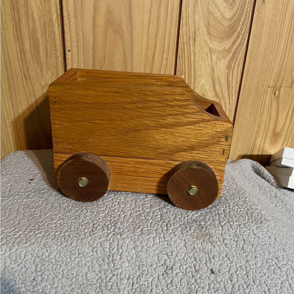 Wooden Truck Napkin Holder